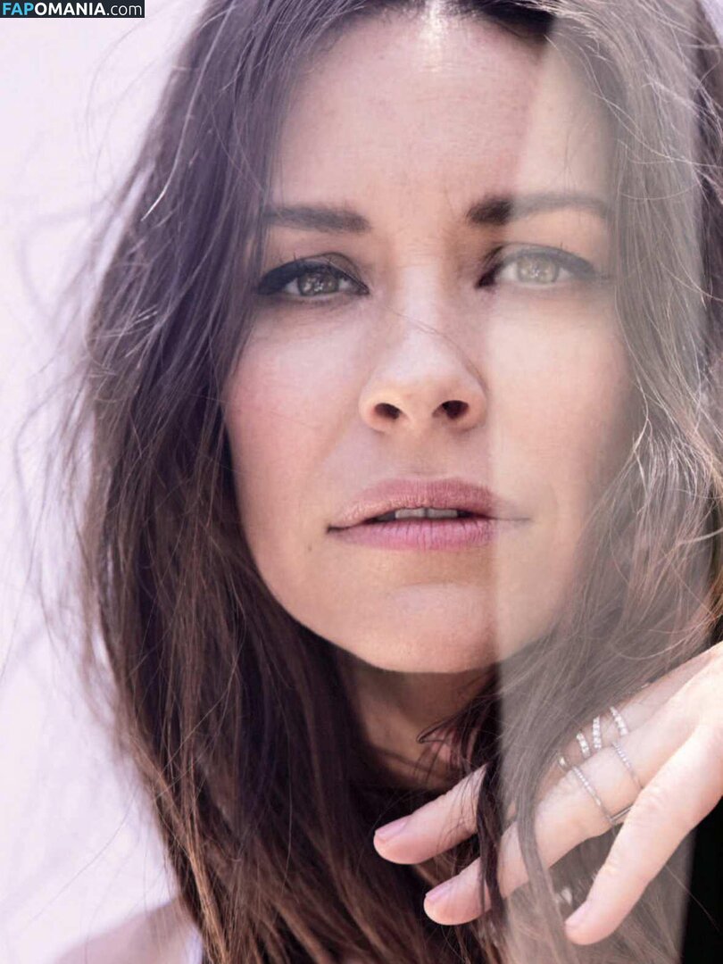 Evangeline Lilly / EvangelineLilly / evangelinelillyofficial / https: / lilyevangeline Nahý OnlyFans  Uniklá fotka #80