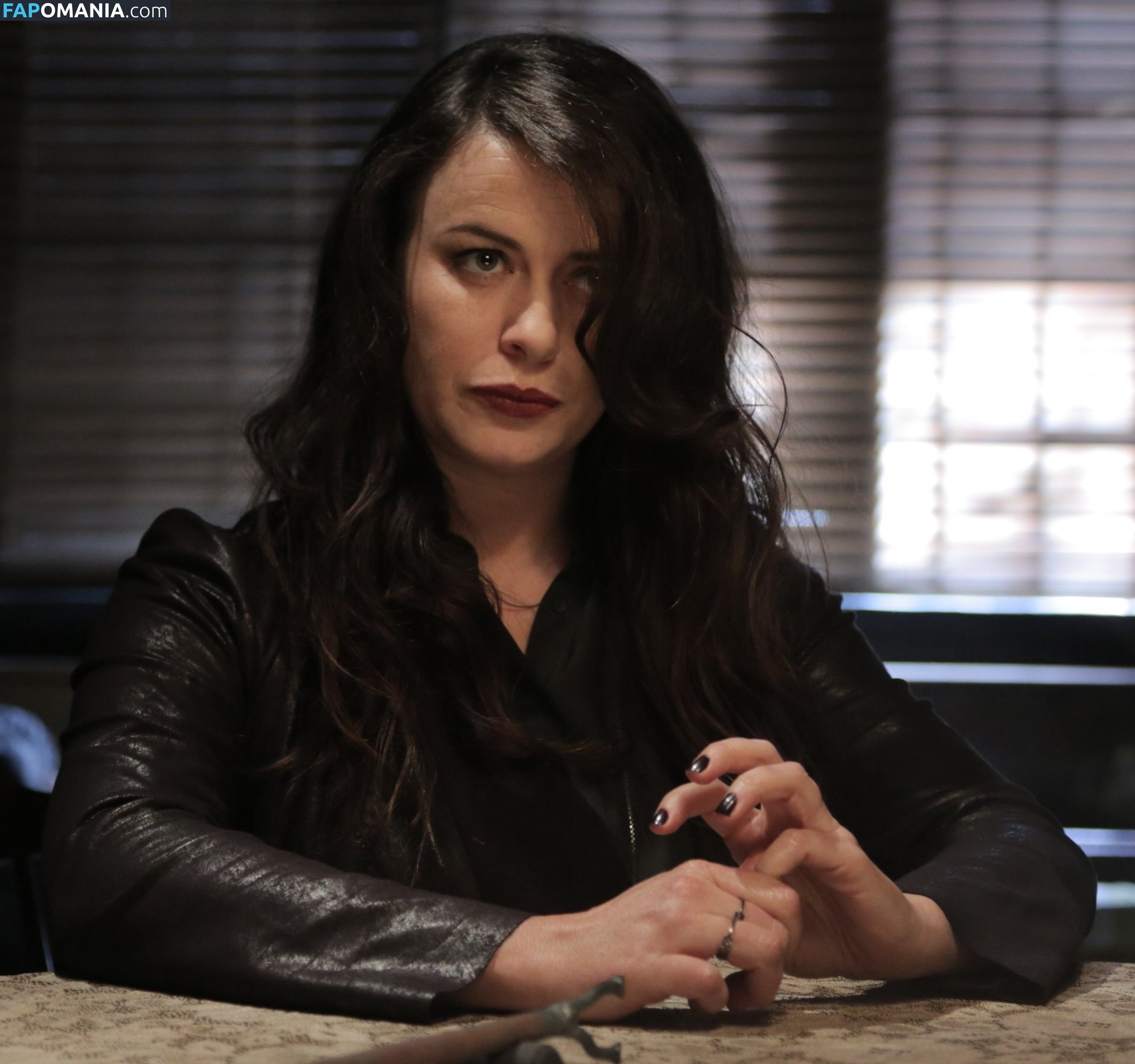 Eve Myles / teamevemyles Nahý OnlyFans  Uniklá fotka #11