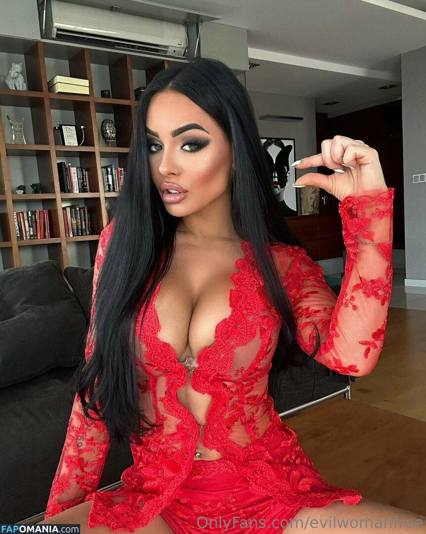 evilqueenpriv / evilwomanfree Nahý OnlyFans  Uniklá fotka #63