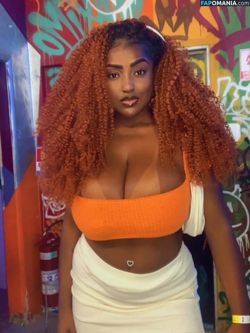 Faellaz12 / Rafaella Nogueira Nahý OnlyFans  Uniklá fotka #1
