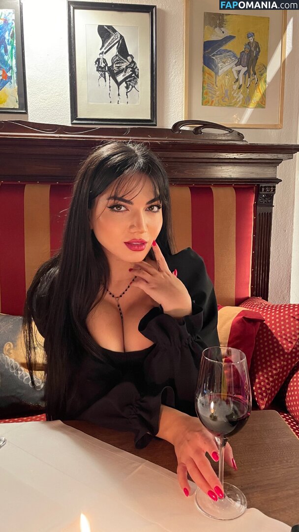 Faina Zuckerman / fainazuckerman Nahý OnlyFans  Uniklá fotka #1