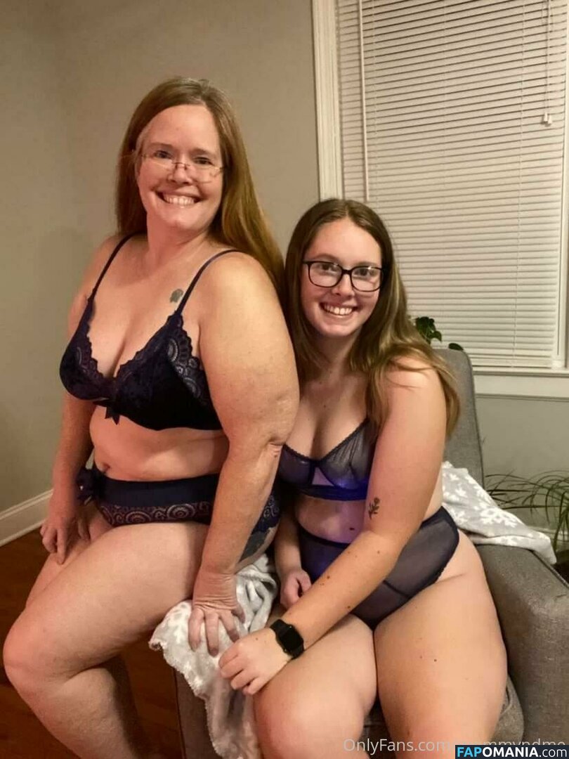 Faith And Courtney Nahý OnlyFans  Uniklá fotka #58