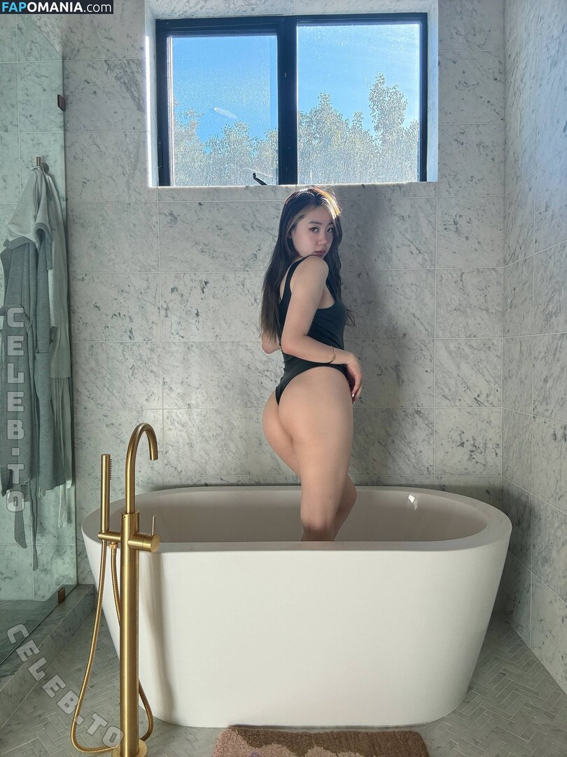 FanFan / https: / issfanfan Nahý OnlyFans  Uniklá fotka #18