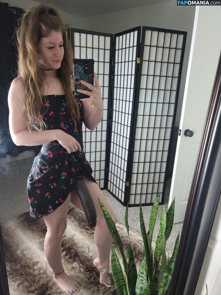 feetofastoner / feetofastonerr Nahý OnlyFans  Uniklá fotka #11