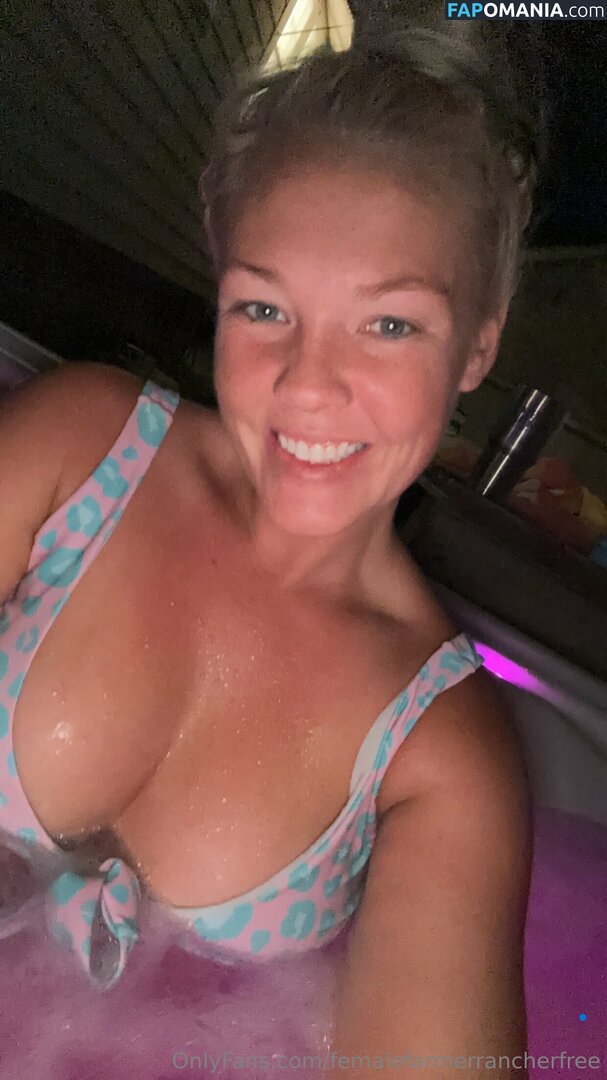 Female Farmer Rancher / FemaleRancher / femalefarmerrancher Nahý OnlyFans  Uniklá fotka #1