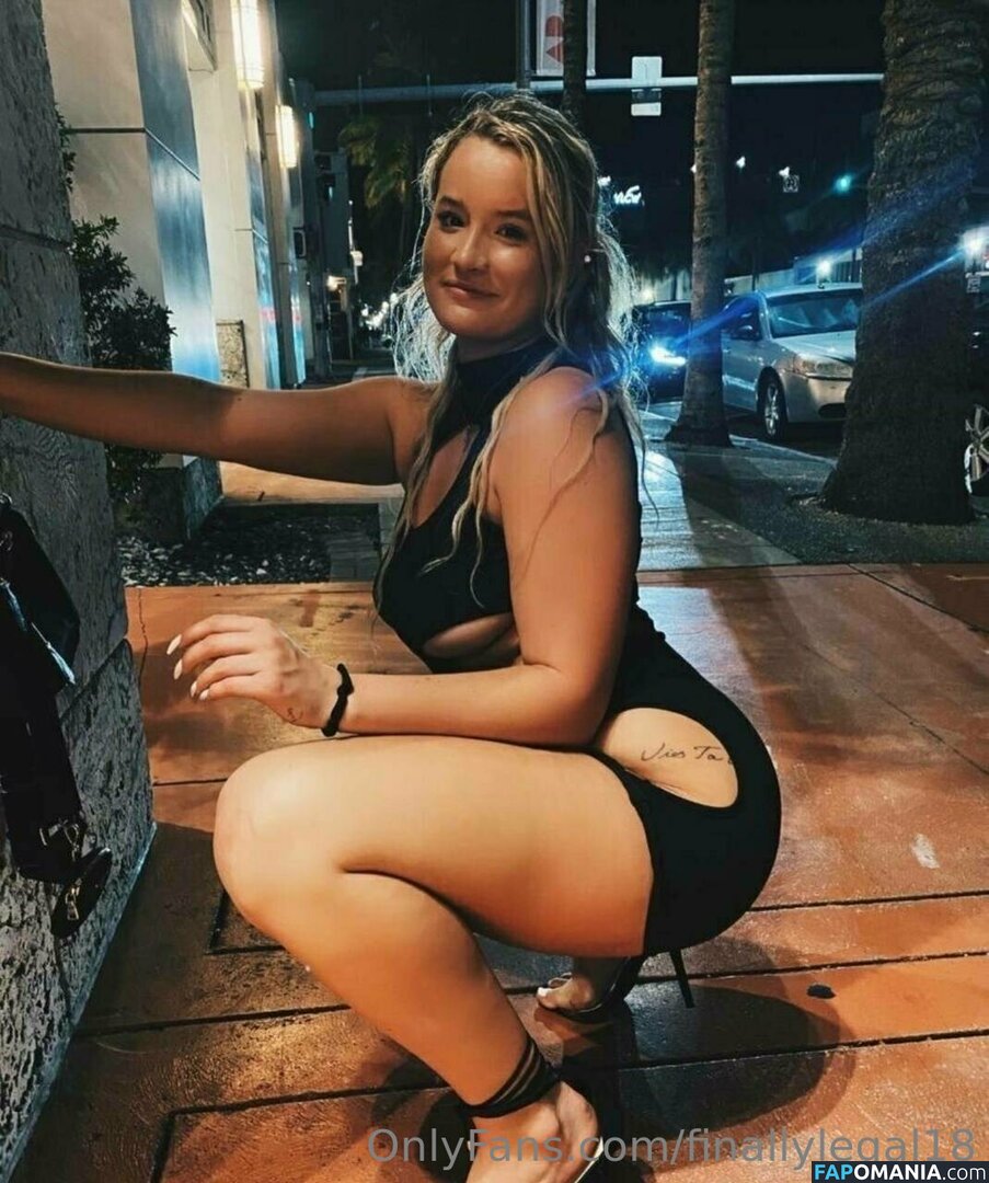 finallylegal18 / hazel_beauti Nahý OnlyFans  Uniklá fotka #44