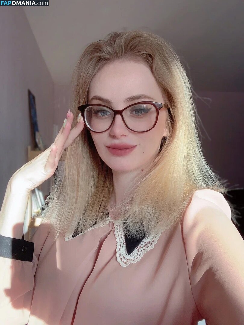 Daria Kravets / fishy.cosplay / fishy_cosplay / rionarts Nahý OnlyFans  Uniklá fotka #410