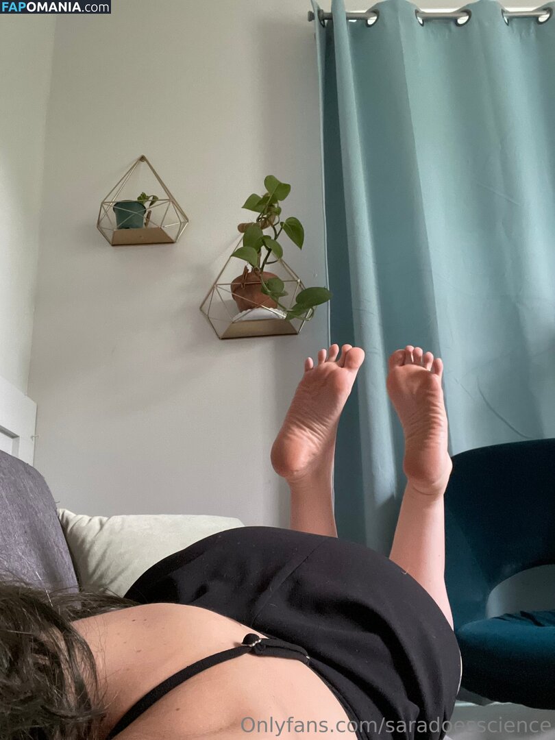 _futuredds / freesaradoesscience Nahý OnlyFans  Uniklá fotka #3