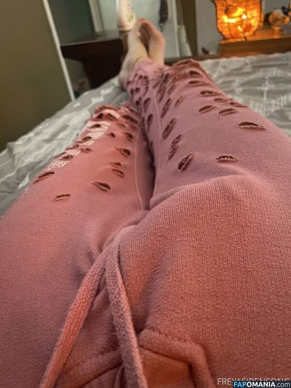 freyasirensong Nahý OnlyFans  Uniklá fotka #9