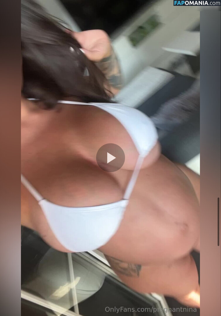 Frisörin Nina / deinenina Nahý OnlyFans  Uniklá fotka #3