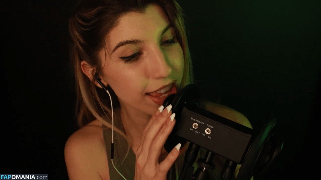 FrivolousFox ASMR / FrivviFox / frivvay Nahý OnlyFans  Uniklá fotka #148