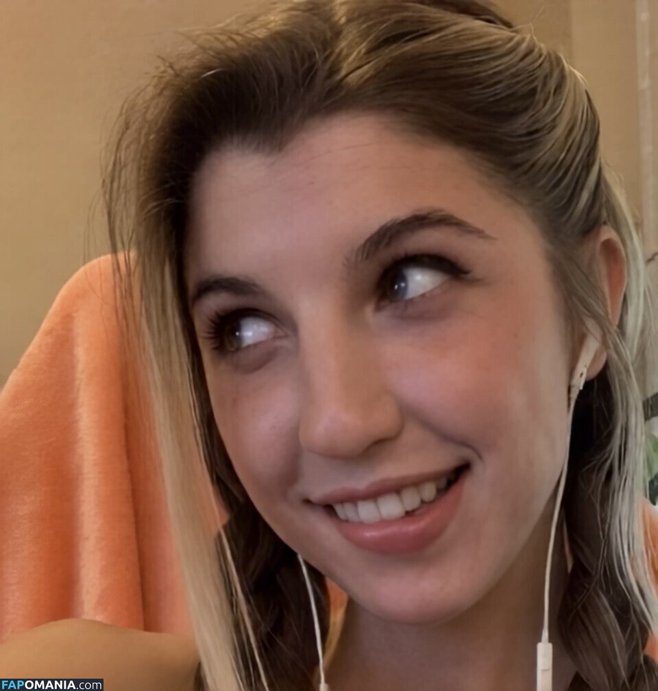 FrivolousFox ASMR / FrivviFox / frivvay Nahý OnlyFans  Uniklá fotka #157