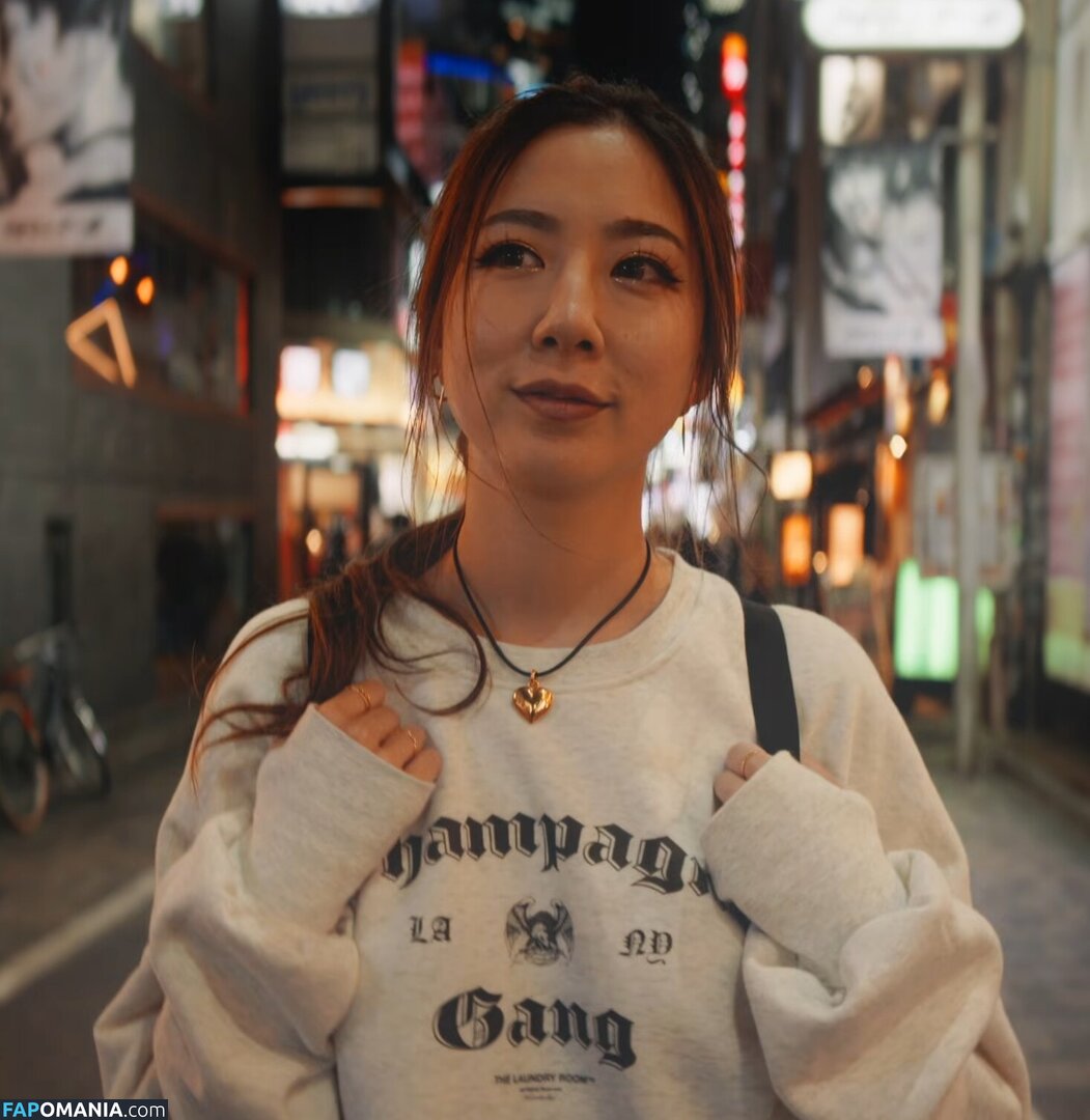 Fuslie / Leslie Nahý OnlyFans  Uniklá fotka #784