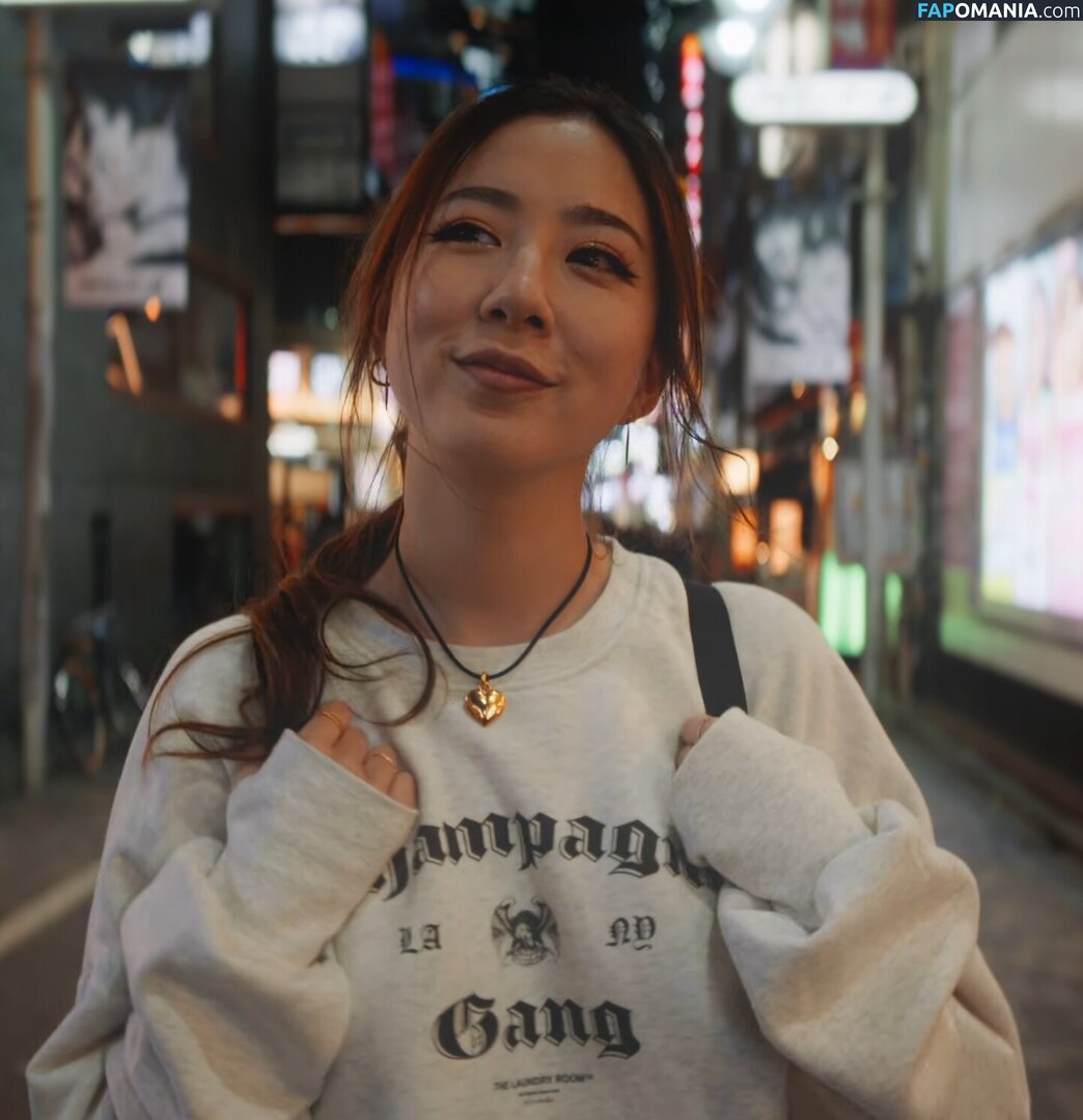 Fuslie / Leslie Nahý OnlyFans  Uniklá fotka #794