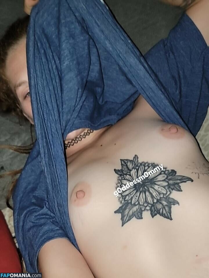 g0ddessm0mmy / imperfect_creativity_ / mommy__mandy Nahý OnlyFans  Uniklá fotka #15