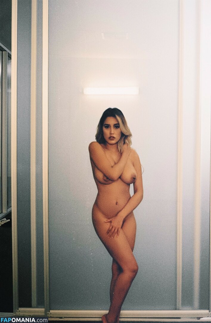 Gabrielle Fecura / gbabycakes / savorgabrielle Nahý OnlyFans  Uniklá fotka #9