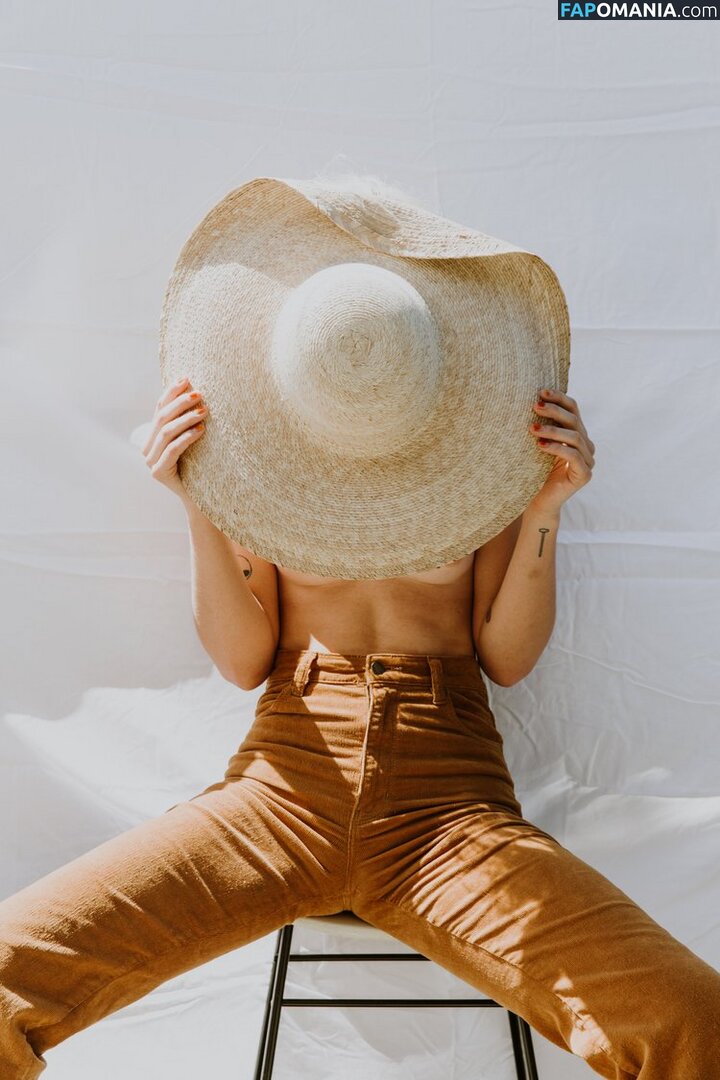 Broods singer / Georgia Nott / NottGeorgia / broodsmusic Nahý OnlyFans  Uniklá fotka #3
