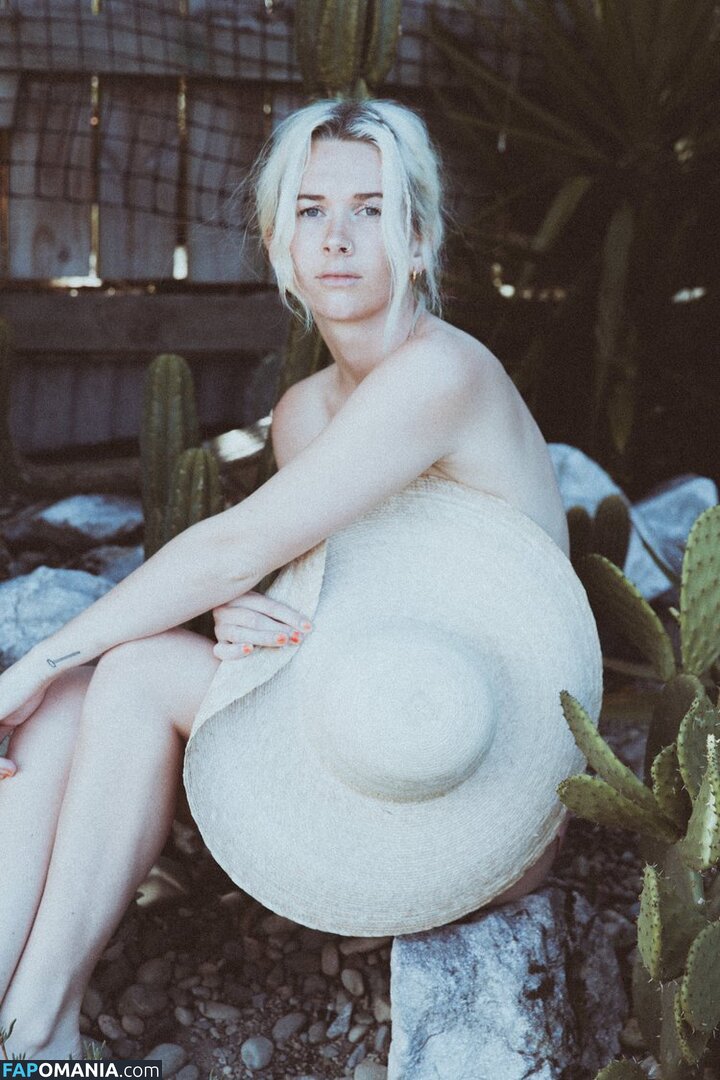 Broods singer / Georgia Nott / NottGeorgia / broodsmusic Nahý OnlyFans  Uniklá fotka #4