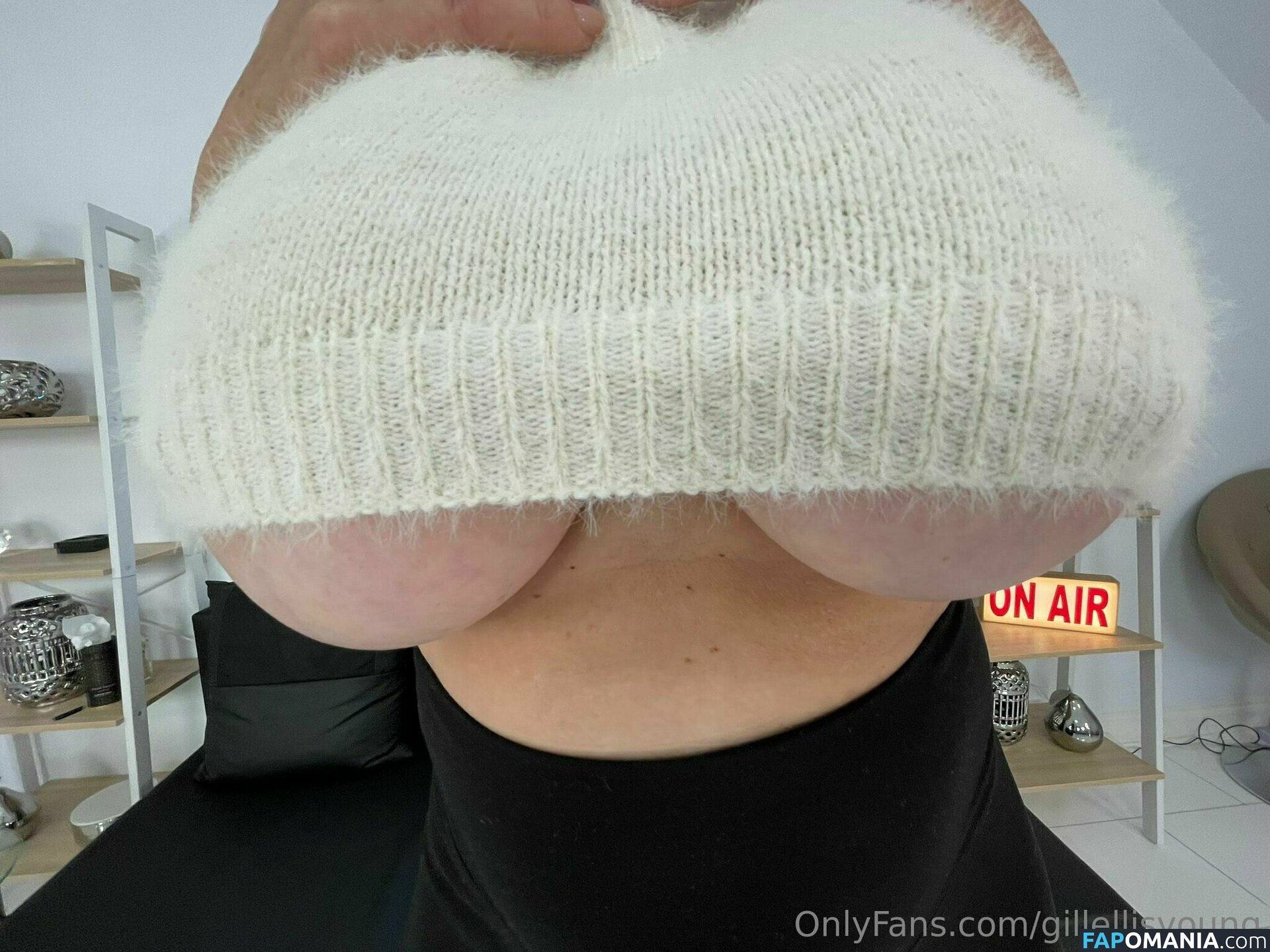 Gill Ellis-Young / Lady Sonia / gillellisyoung Nahý OnlyFans  Uniklá fotka #196
