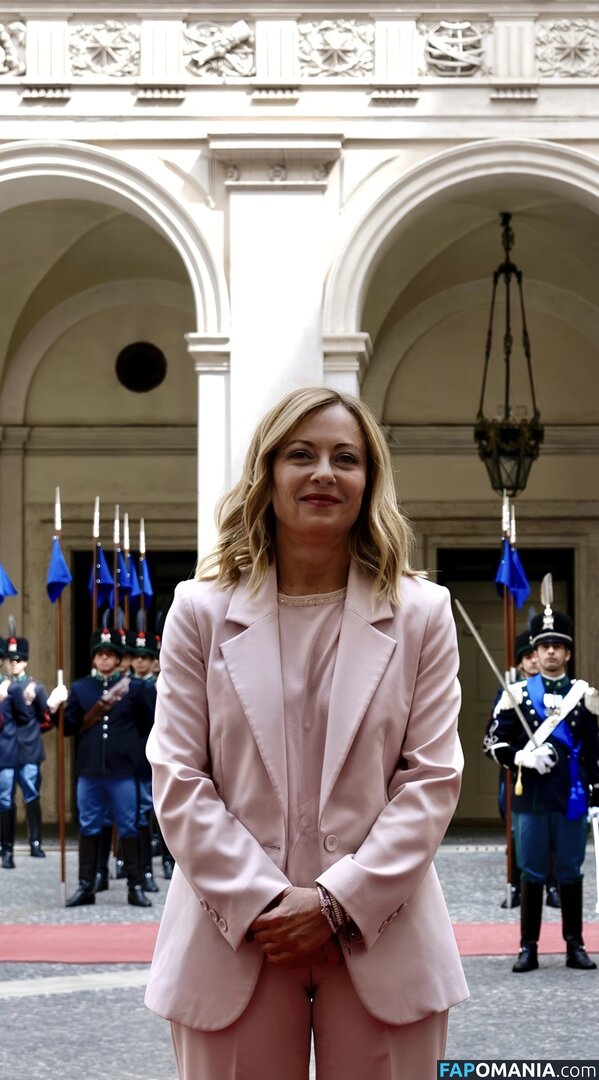 Giorgia Meloni / Italian Prime Minister 🇮🇹 / giorgiameloni Nahý OnlyFans  Uniklá fotka #2