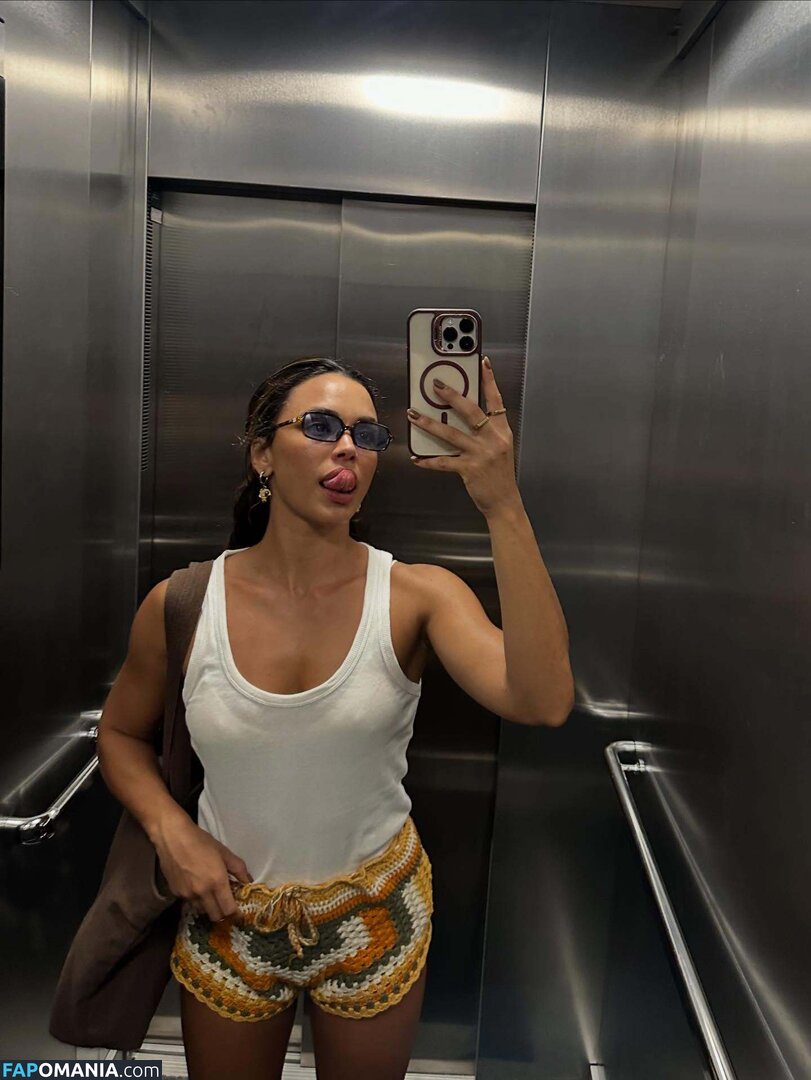 Giovana Cordeiro / cordeirogi Nahý OnlyFans  Uniklá fotka #3
