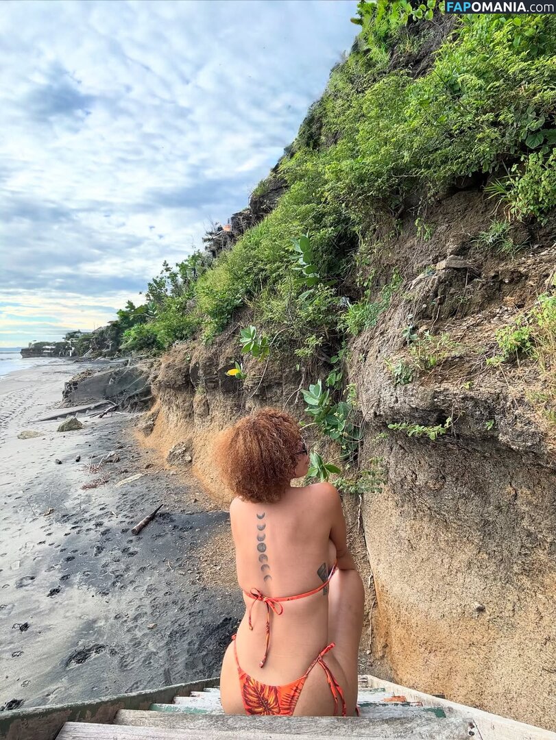 gissel1010 / gisselita.maradiaga / https: Nahý OnlyFans  Uniklá fotka #4