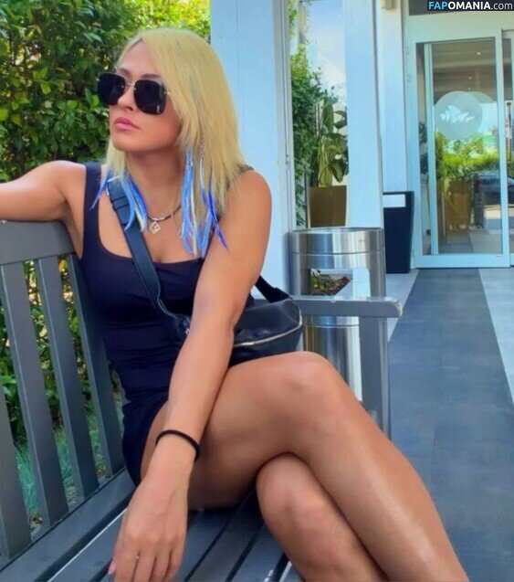 0221giulia / Giulia / giulia0221g / giuliaottorini / scientwehst Nahý OnlyFans  Uniklá fotka #514