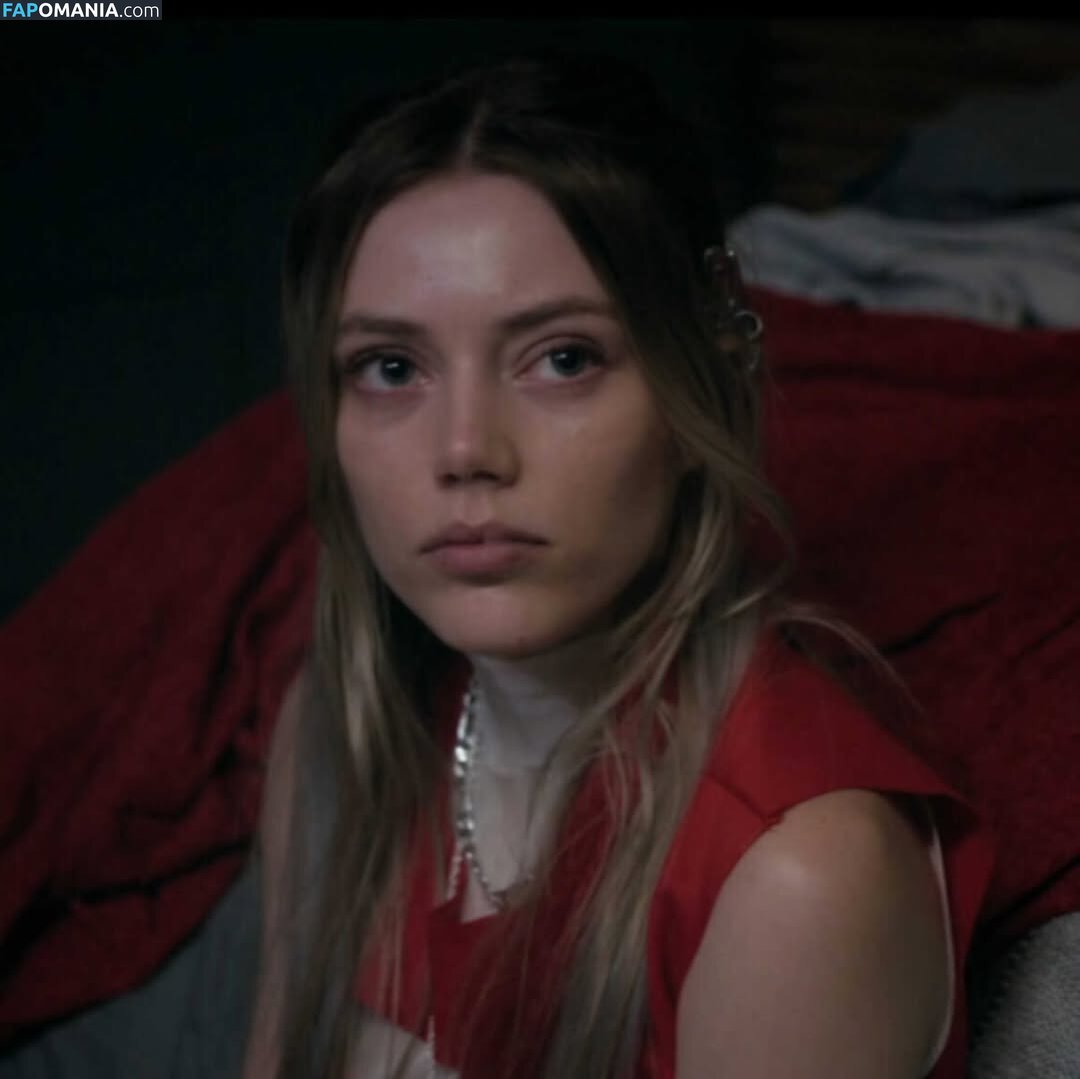 Grace Van Dien / gracevandien Nahý OnlyFans  Uniklá fotka #5