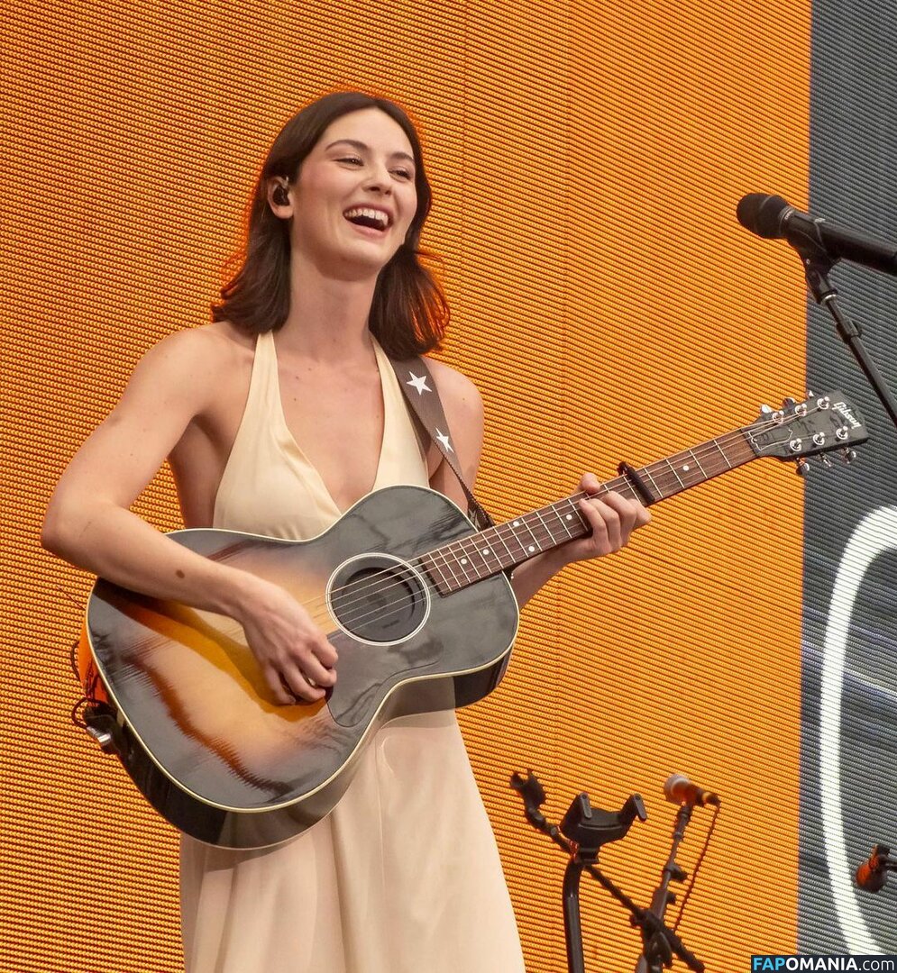 Gracie Abrams / gracieabrams Nahý OnlyFans  Uniklá fotka #107