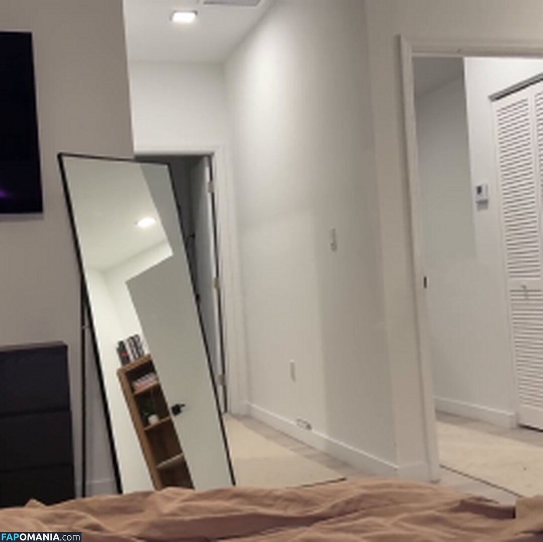 Gypsy Rose / Gypsyrose_137 / gypsygeyser / gypsyrose5star / https: / riotgypsyrose Nahý OnlyFans  Uniklá fotka #2