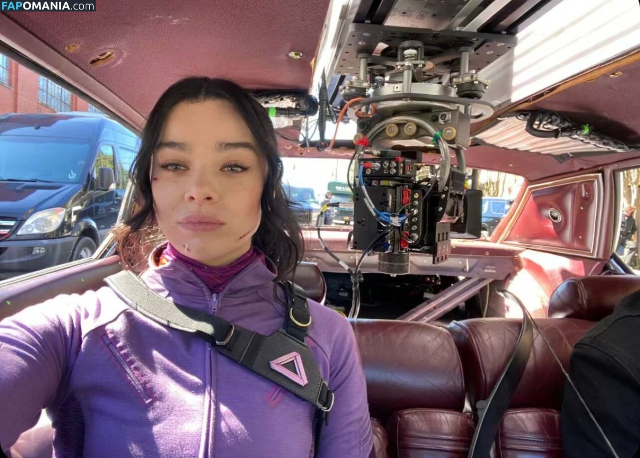 Hailee Steinfeld / haileesteinfeld / https: Nahý OnlyFans  Uniklá fotka #482