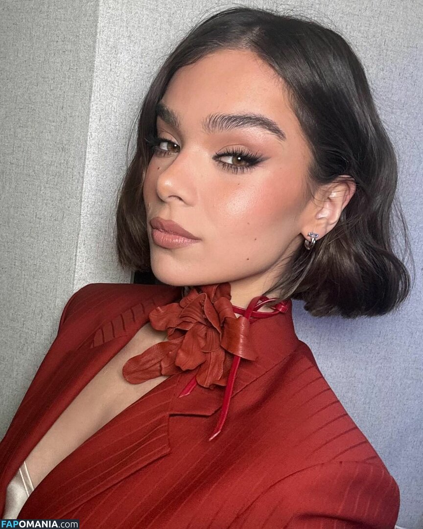 Hailee Steinfeld / haileesteinfeld / https: Nahý OnlyFans  Uniklá fotka #1533