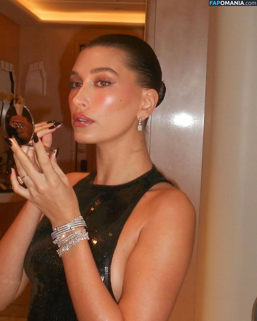 Hailey Baldwin Bieber / haileybieber Nahý OnlyFans  Uniklá fotka #287