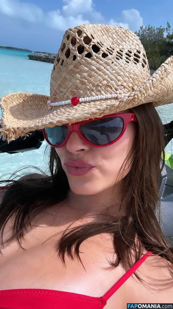 Hailey Baldwin Bieber / haileybieber Nahý OnlyFans  Uniklá fotka #420