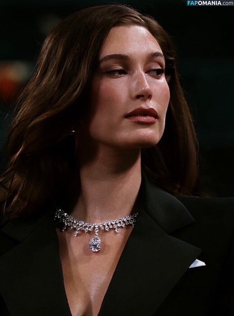 Hailey Baldwin Bieber / haileybieber Nahý OnlyFans  Uniklá fotka #645