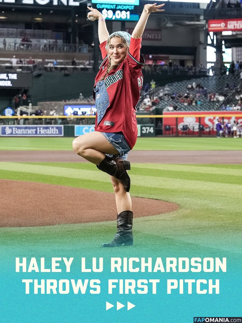 Haley Lu Richardson / haleyluhoo Nahý OnlyFans  Uniklá fotka #216