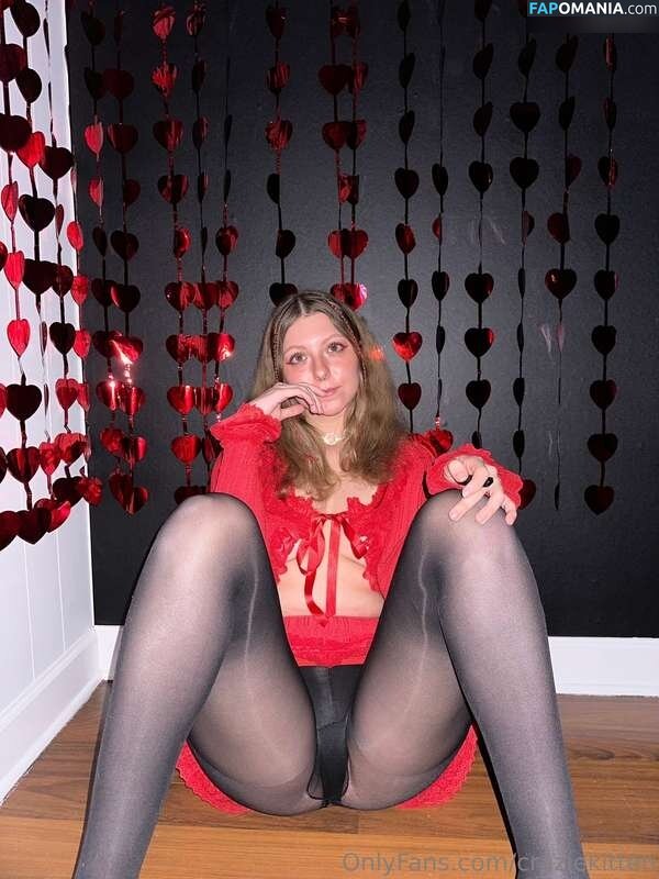 Hallie Gift / craziekitten / giftyhippie Nahý OnlyFans  Uniklá fotka #1