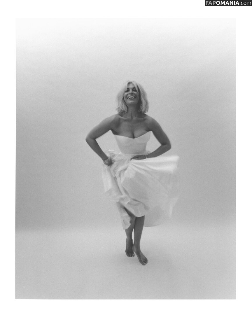 Hannah Waddingham / hannah_waddingham Nahý OnlyFans  Uniklá fotka #8