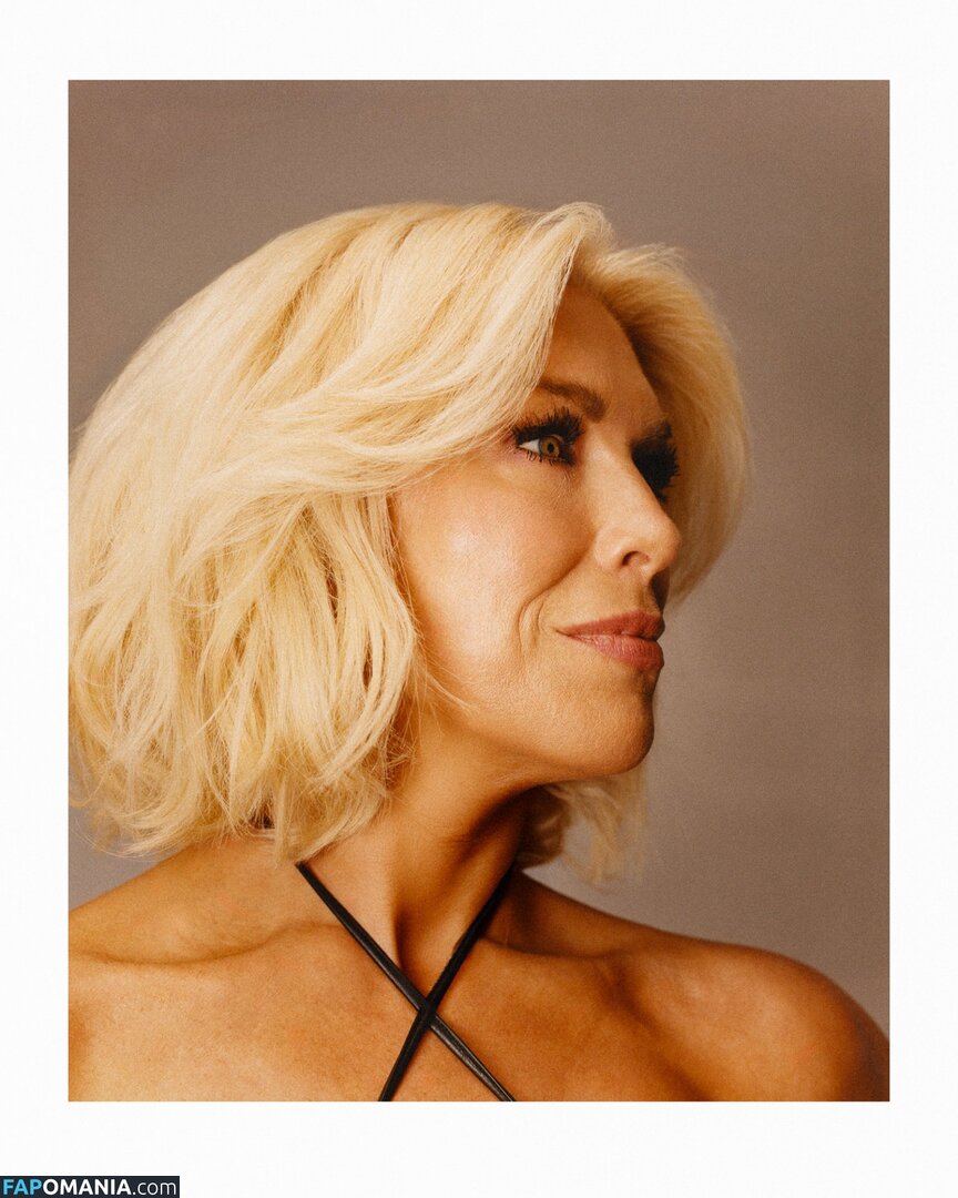 Hannah Waddingham / hannah_waddingham Nahý OnlyFans  Uniklá fotka #9
