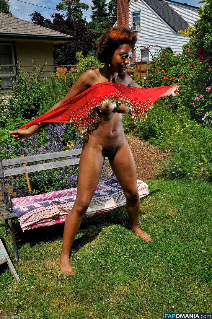 HippieGoddess / hippie___goddess / hippiegoddess69 Nahý OnlyFans  Uniklá fotka #17