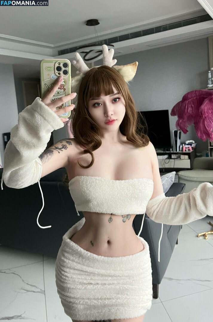 Hitomi Songyuxin / Lindsay78690789 / i_am_hitomi_1994 / songyuxinhitomi Nahý OnlyFans  Uniklá fotka #135