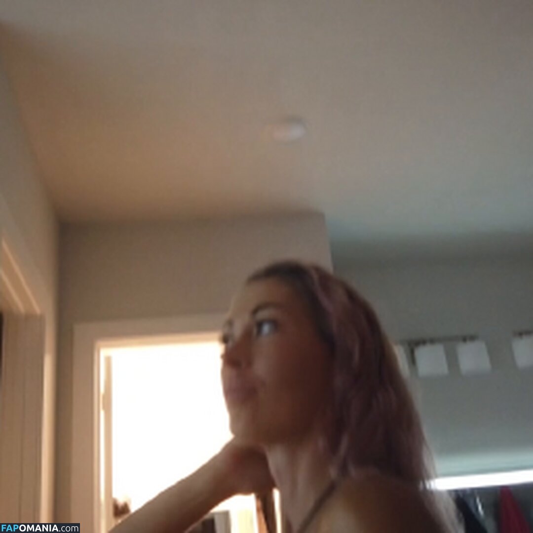 HOLLYHOTWIFE / Holly Hotwife Nahý OnlyFans  Uniklá fotka #124