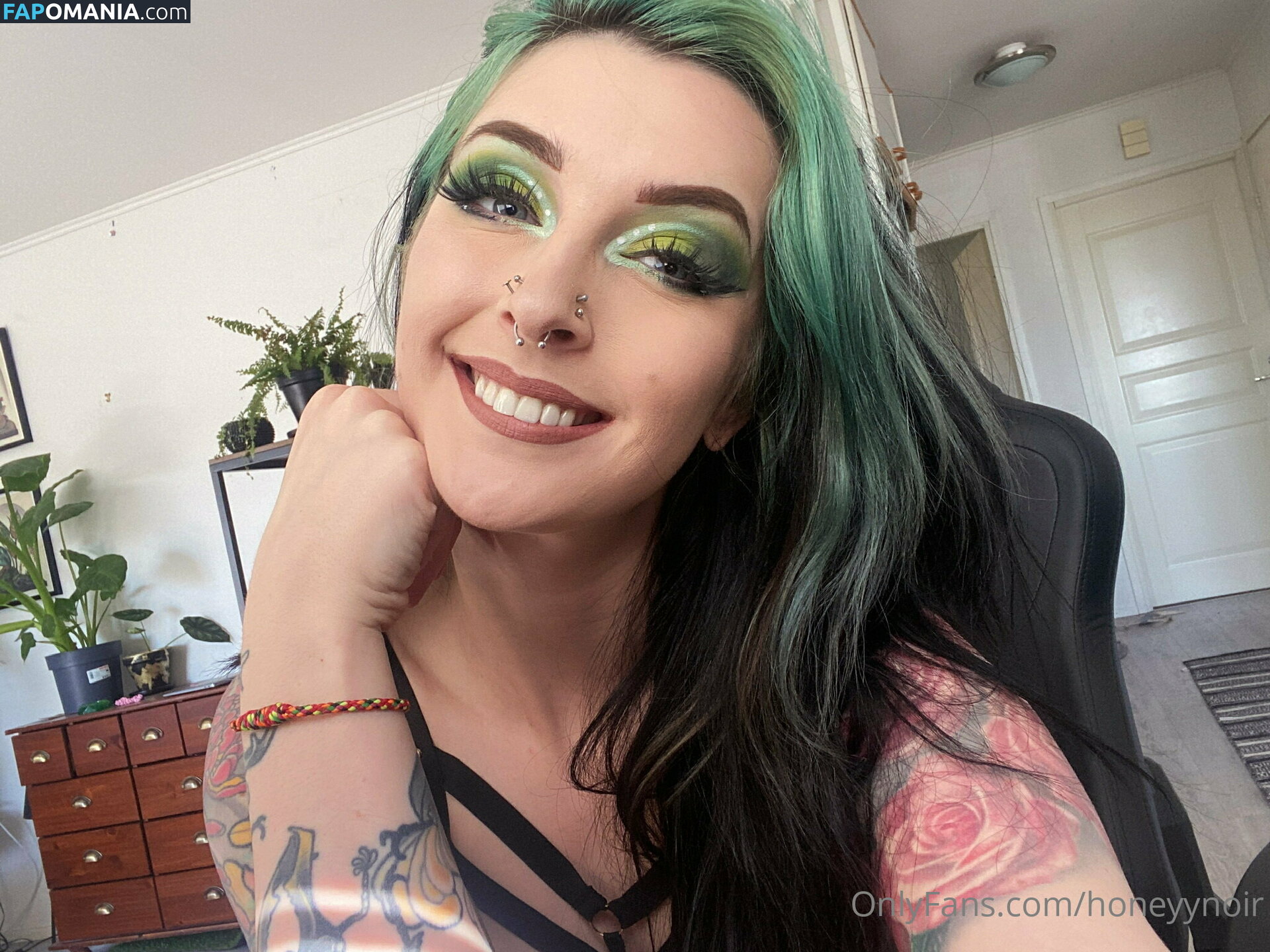 honeyy.noir / honeyynoir Nahý OnlyFans  Uniklá fotka #134