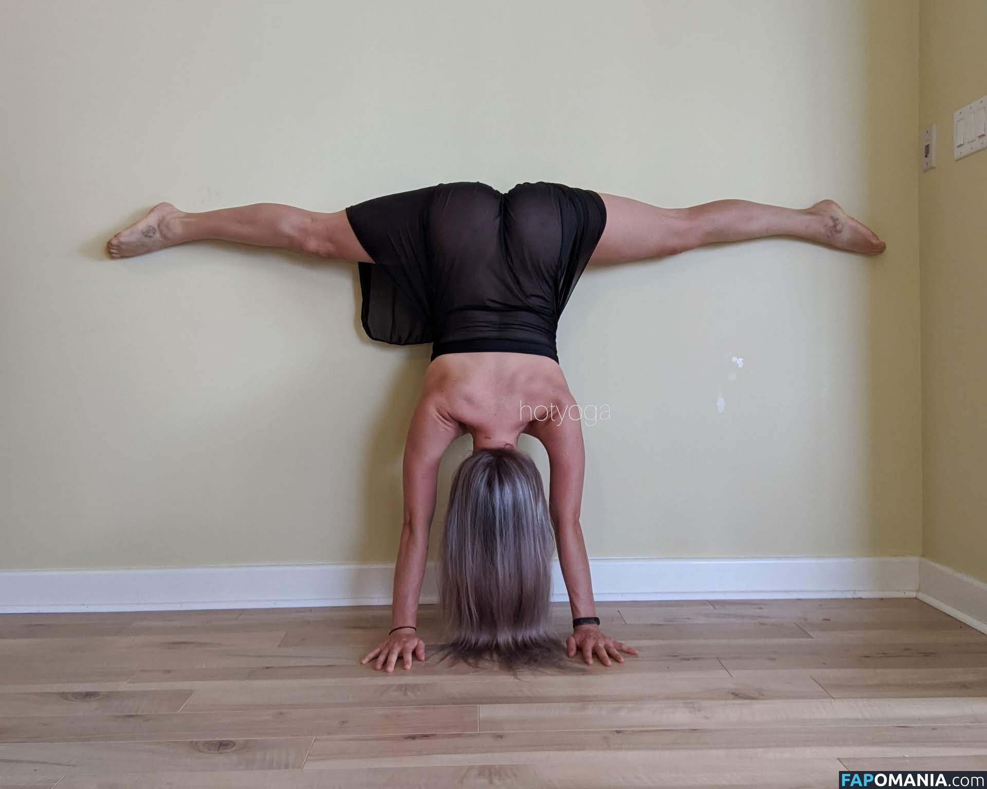hot-yoga Nahý OnlyFans  Uniklá fotka #43