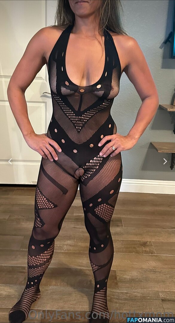  / Hottexasm1lf / Hottexasmilf / Hottxmom / hottx_milf Nahý OnlyFans  Uniklá fotka #4