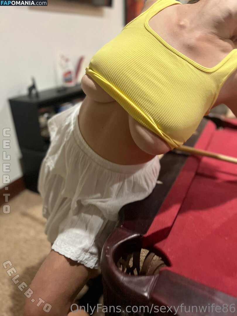 HotYogaWife / blondewife83 / https: Nahý OnlyFans  Uniklá fotka #1
