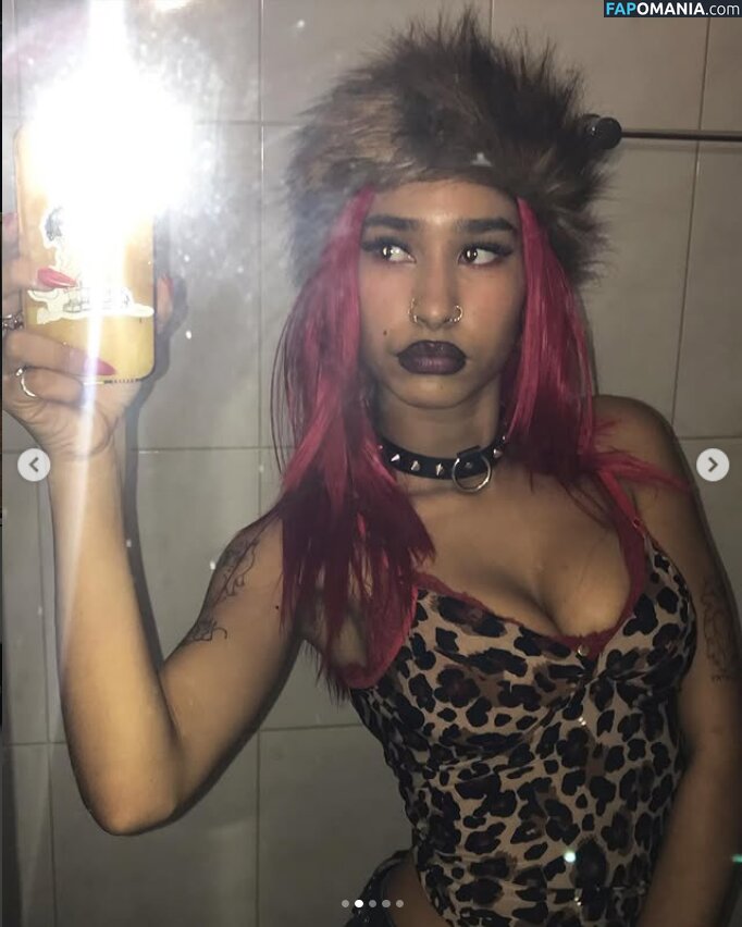 Httvitoria Nahý OnlyFans  Uniklá fotka #2