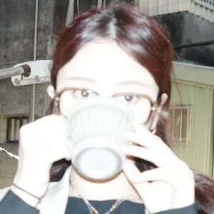 Huh Yunjin 허윤진