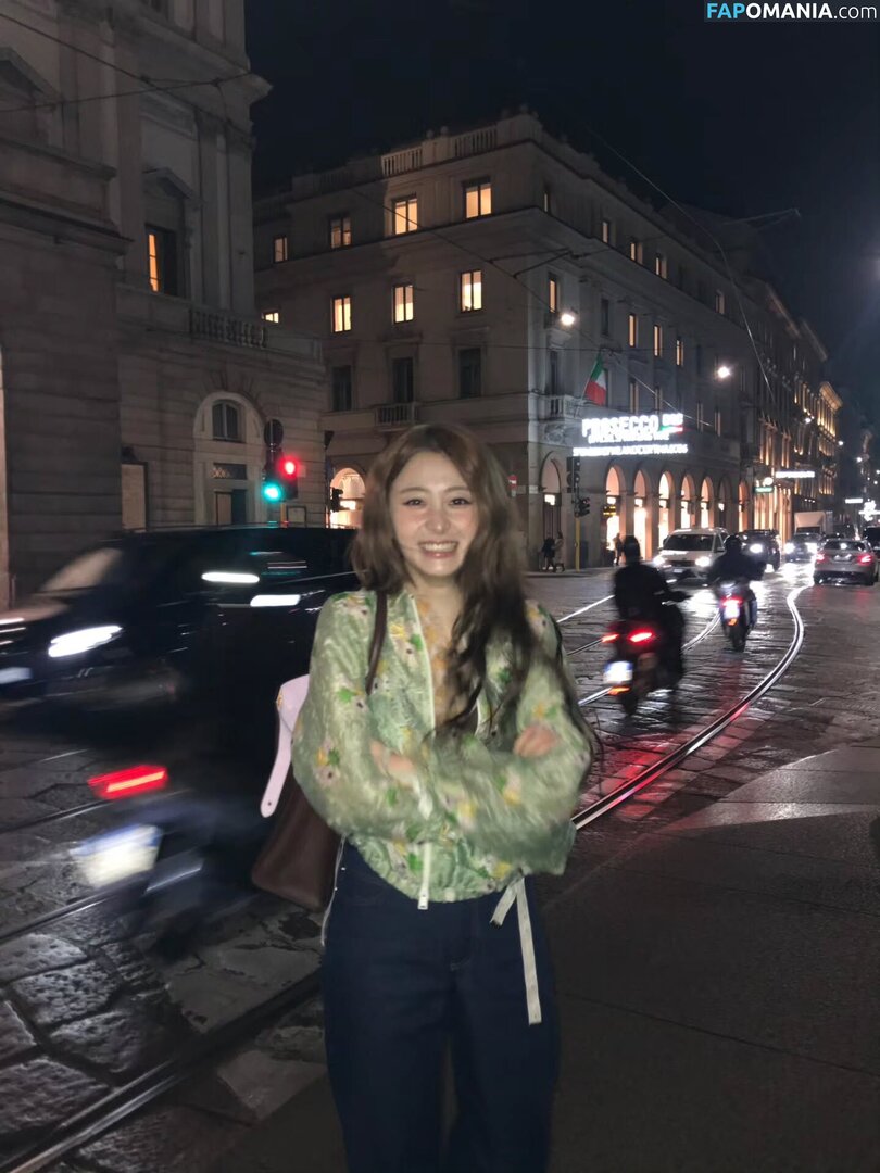 Huh Yunjin 허윤진 / LESSERAFIM / yunjin_lesserafims Nahý OnlyFans  Uniklá fotka #20