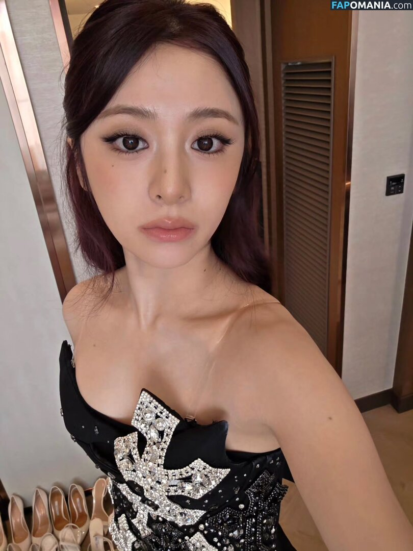 Huh Yunjin 허윤진 / LESSERAFIM / yunjin_lesserafims Nahý OnlyFans  Uniklá fotka #36